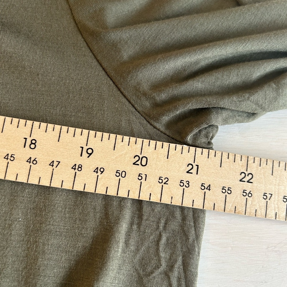 NWT Aamilife Womens Plus size 2x, olive green, laser cut lace at neckline. - Picture 5 of 8
